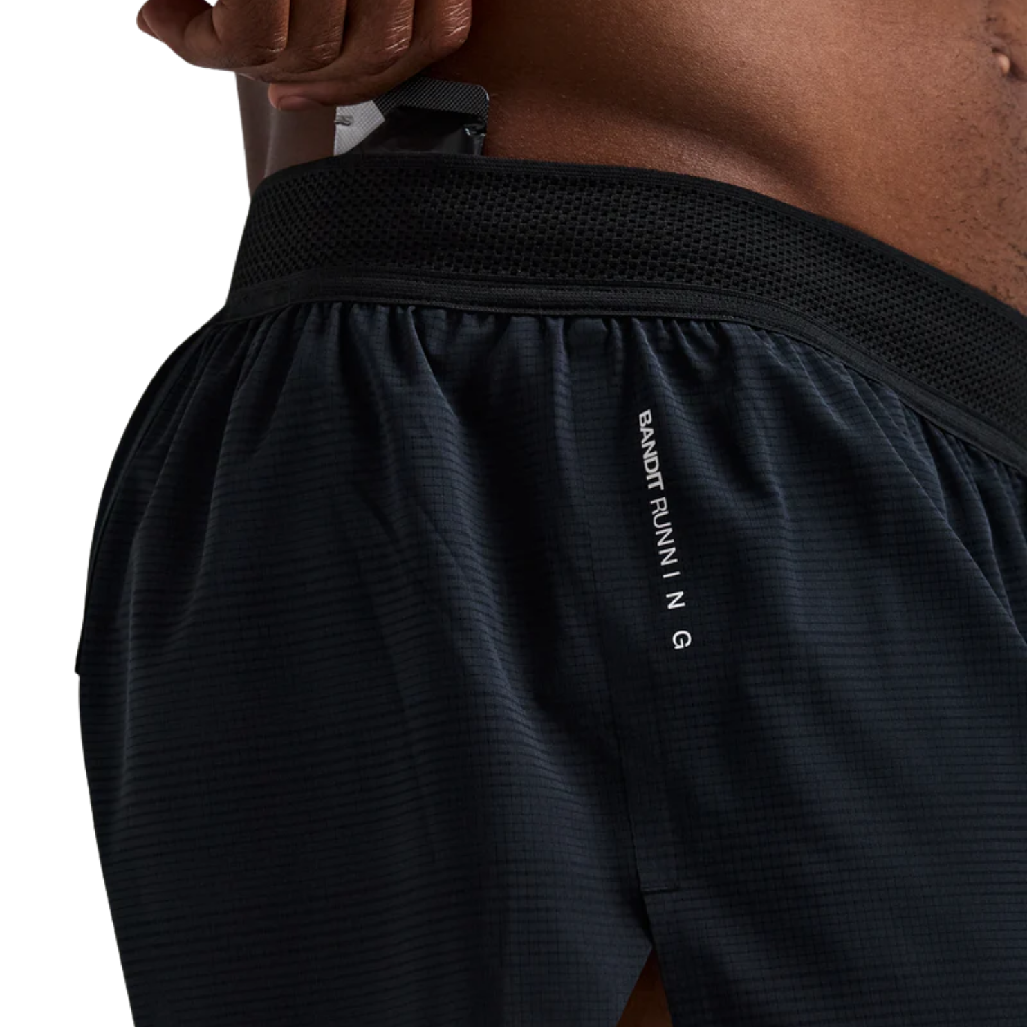 Bandit Running CoolGrid™ 3" Split Short - Black