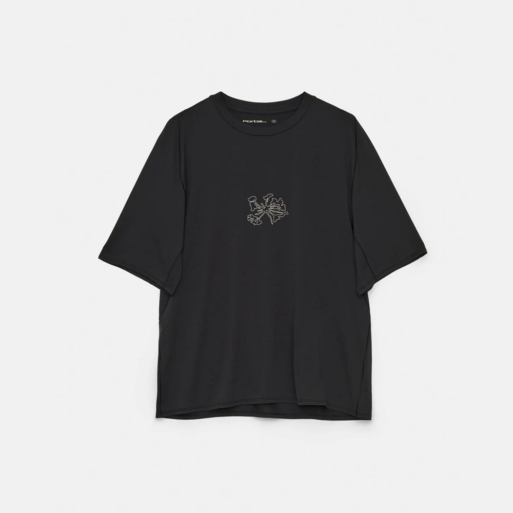 Portal Lateral Peak SS Tee - Black Beauty – CCACHE RUNNING