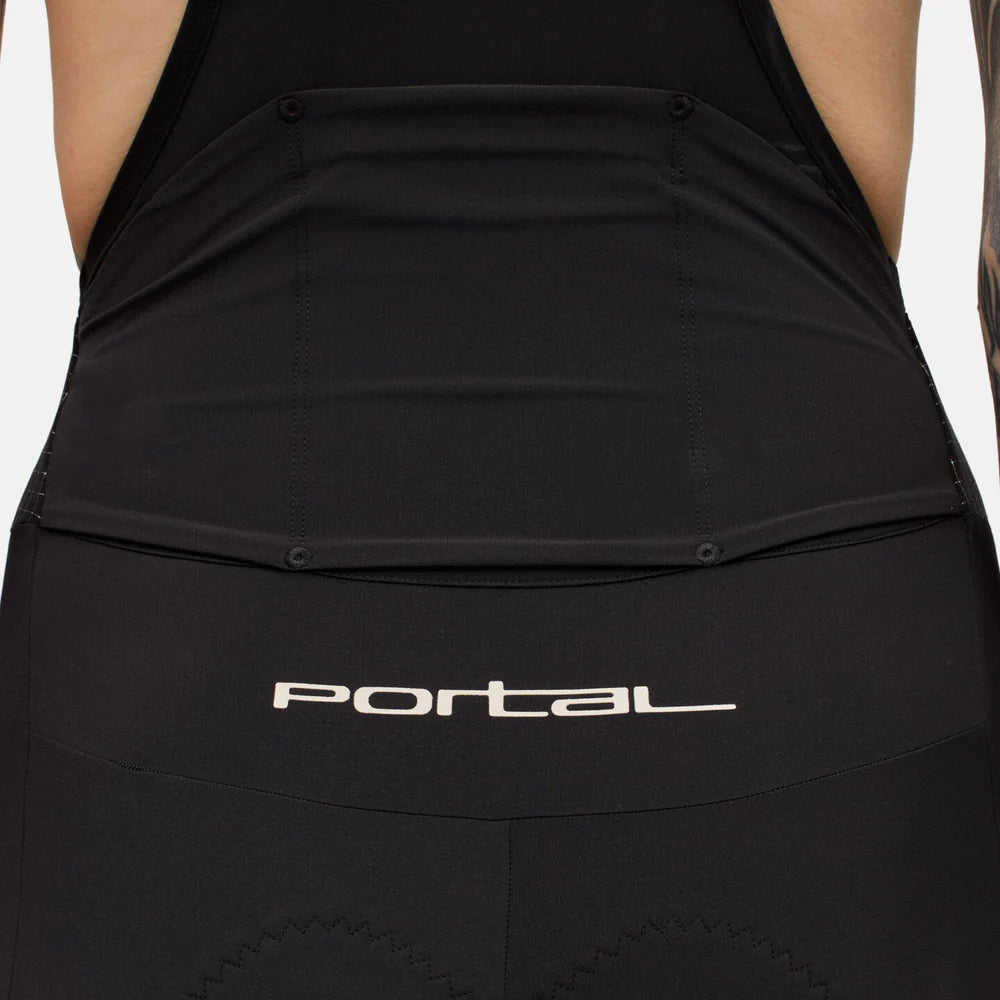 portal-realm-cargo-bib-short-black-beauty