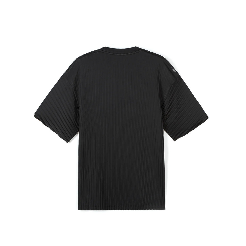 Satisfy AuraLite™ Pleated T-shirt - Black – CCACHE RUNNING