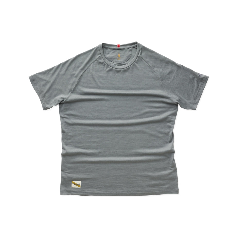 tracksmith-harrier-tee-sedona-sage