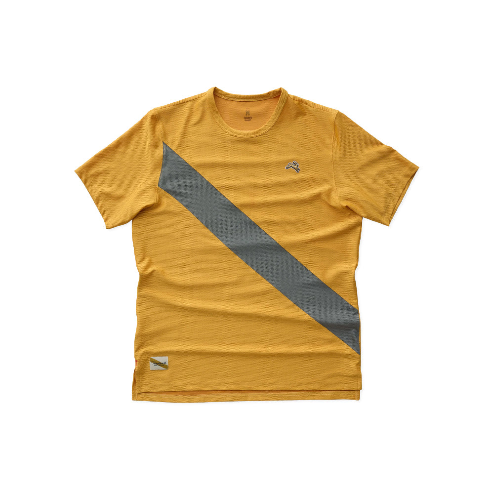 tracksmith-van-cortlandt-tee-honey-gold-sedona-sage